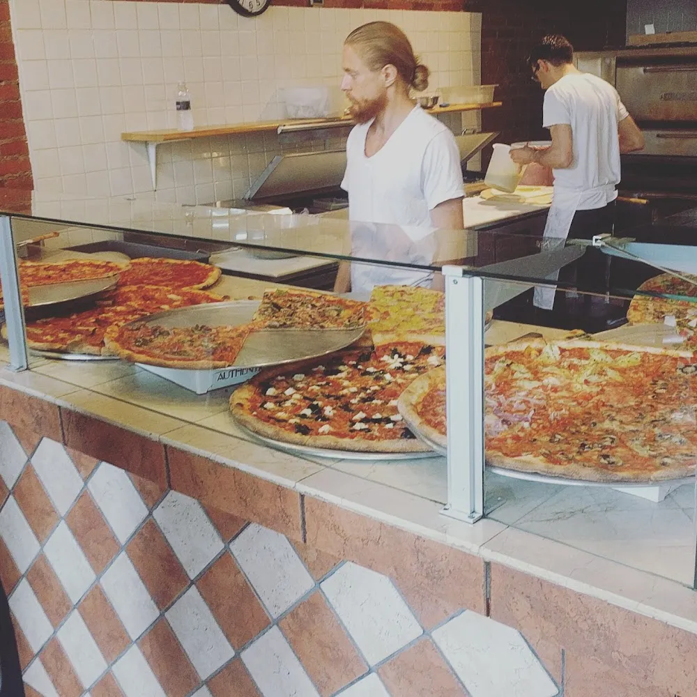 Lots of Pizza
